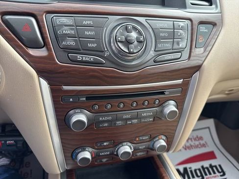 Used 2019 Nissan Pathfinder Platinum image 36