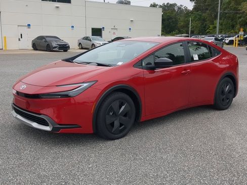 New 2026 Toyota Prius Plug-In Hybrid image 10