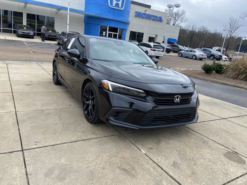 Used 2024 Honda Civic Sport image 2