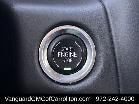 Used 2024 Chevrolet Suburban LT image 21