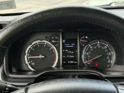 Used 2022 Toyota 4Runner TRD Sport AWD/4WD image 11