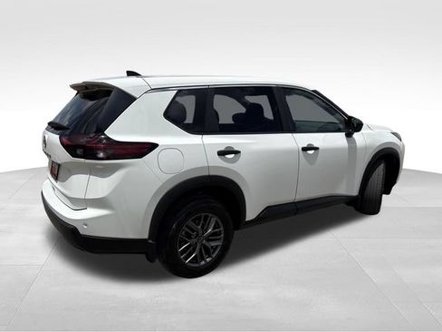 Certified 2024 Nissan Rogue S FWD image 7