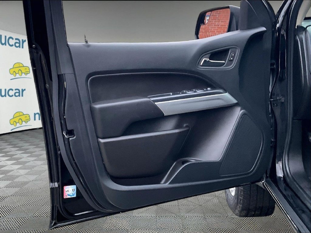 Used 2022 Chevrolet Colorado LT w/ LT Convenience Package RWD image 9