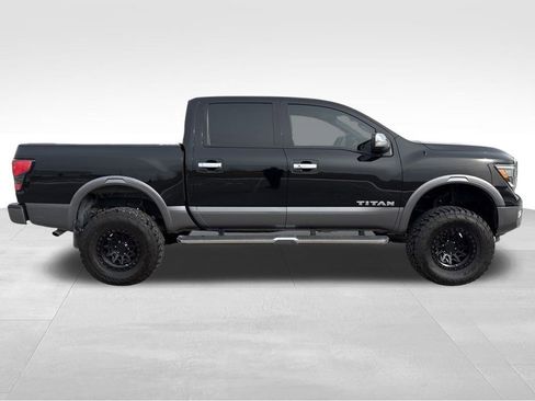 Used 2021 Nissan Titan Platinum Reserve w/ Moonroof Package image 6