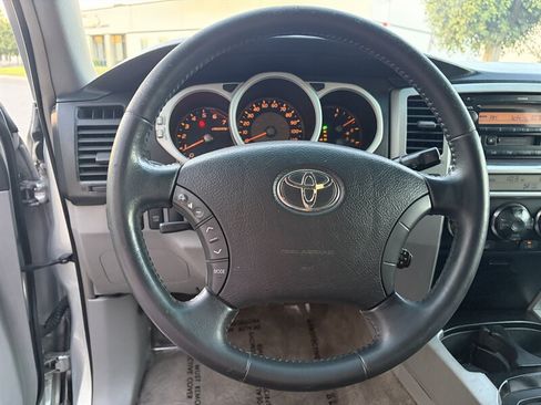 Used 2005 Toyota 4Runner Sport RWD image 16