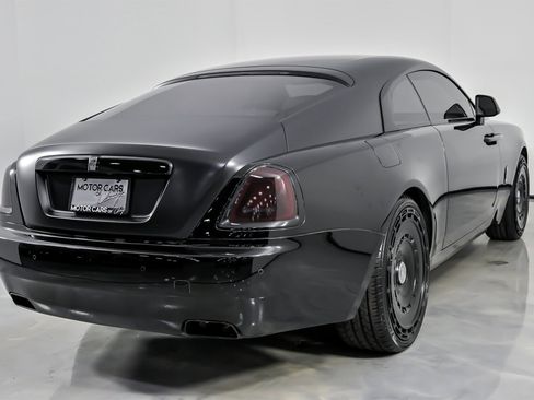 Used 2019 Rolls-Royce Wraith image 12