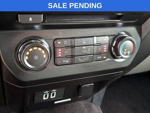 Used 2017 Ford F150 XLT w/ Equipment Group 302A Luxury AWD/4WD image 16