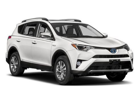 Used 2017 Toyota RAV4 XLE w/ Carpet Mat Package image 9