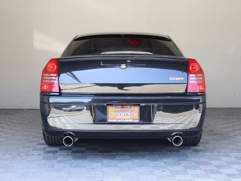Used 2006 Chrysler 300 SRT8 w/ SRT Option Group II RWD image 13
