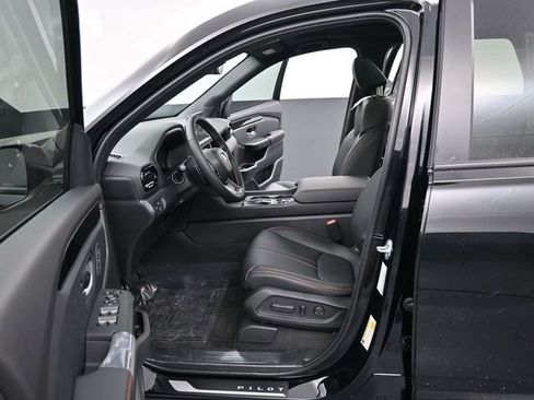 New 2025 Honda Pilot TrailSport image 26