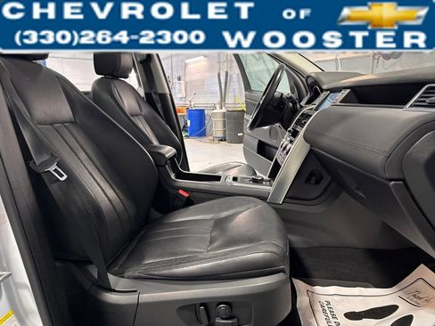 Used 2017 Land Rover Discovery Sport HSE image 25