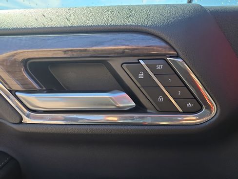 Used 2024 Chevrolet Silverado 1500 LTZ w/ Technology Package image 12