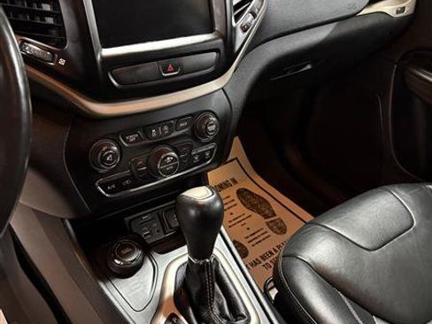 Used 2015 Jeep Cherokee Limited w/ Trailer Tow Group image 6