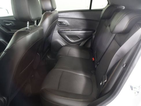 Used 2022 Chevrolet Trax LT w/ Driver Confidence Package AWD/4WD image 26