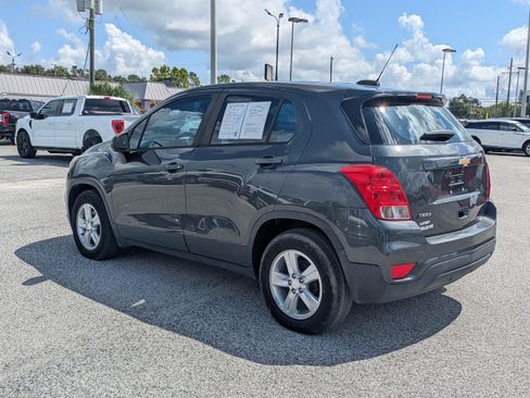 Used 2020 Chevrolet Trax LS FWD image 6