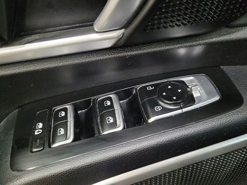 Used 2022 Kia Telluride LX FWD image 27
