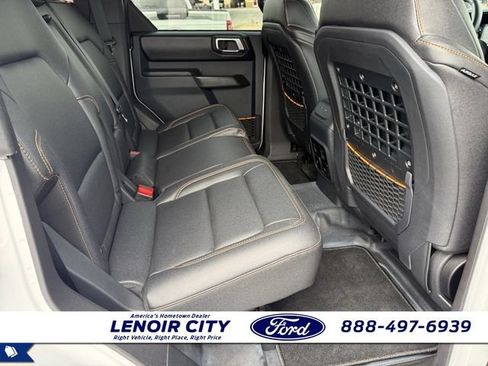 Used 2024 Ford Bronco Badlands AWD/4WD image 12