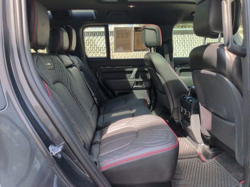 Used 2024 Land Rover Defender 110 Carpathian Edition AWD/4WD image 31