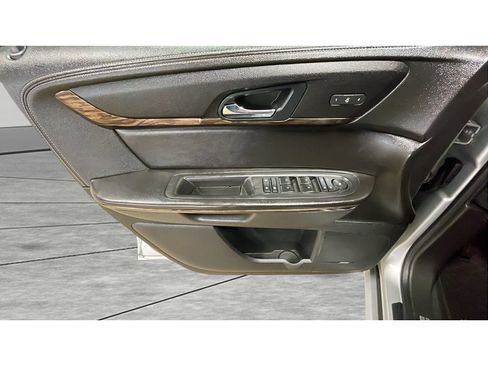 Used 2016 GMC Acadia Denali AWD/4WD image 10