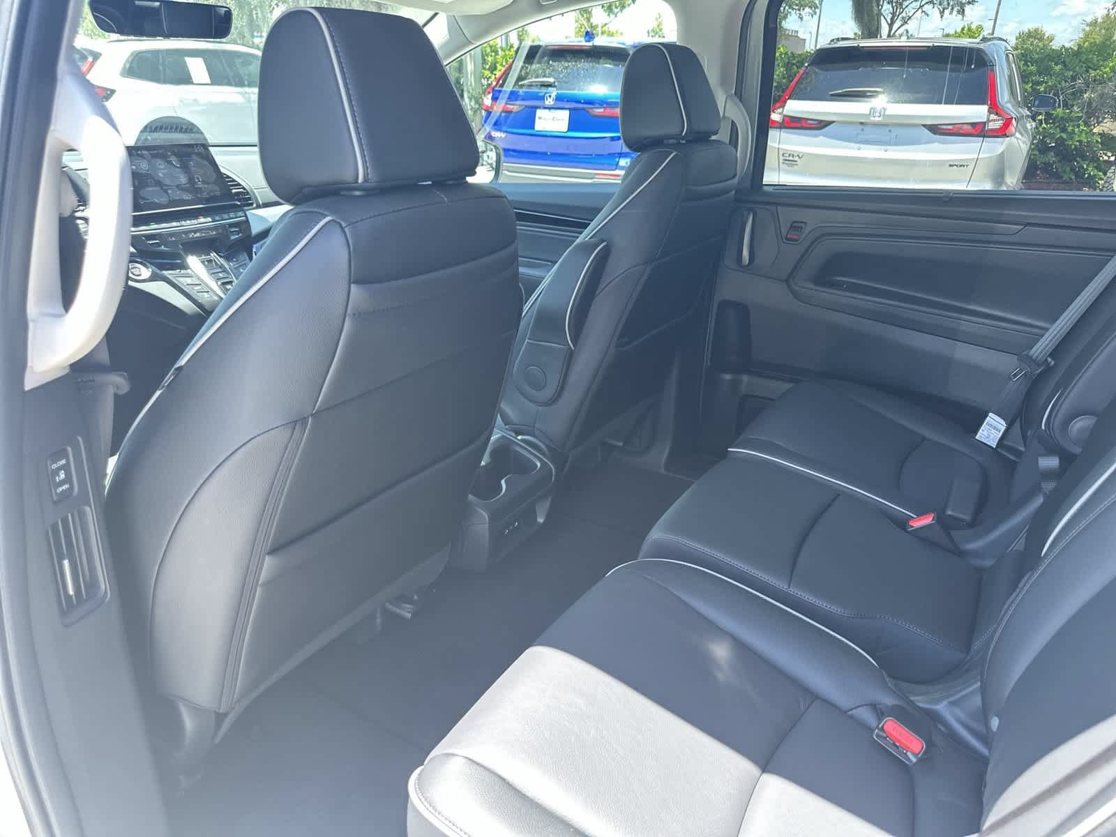 New 2026 Honda Odyssey Touring image 14