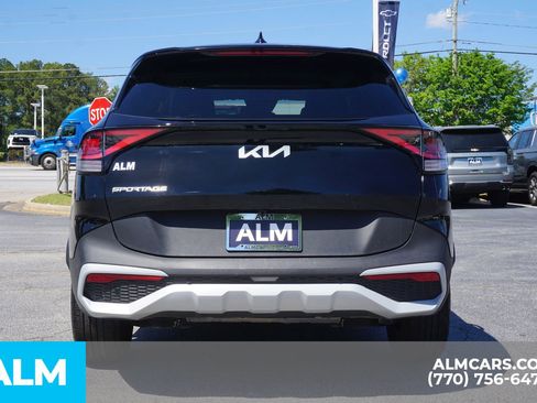 Used 2025 Kia Sportage LX image 13