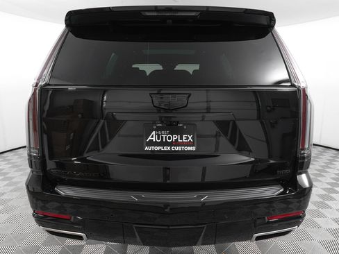 Used 2026 Cadillac Escalade Luxury w/ Touring Package AWD/4WD image 6