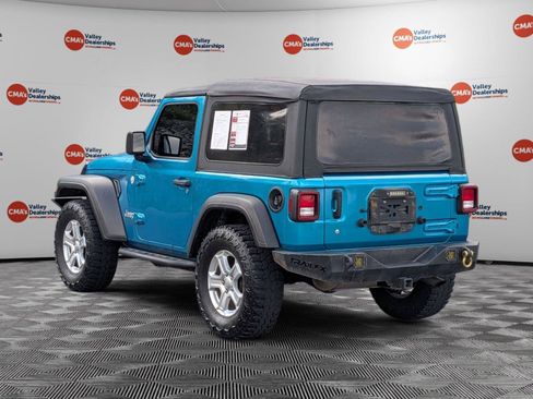 Used 2019 Jeep Wrangler Sport AWD/4WD image 3
