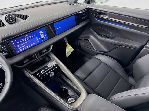 New 2025 Porsche Macan Turbo Electric image 26