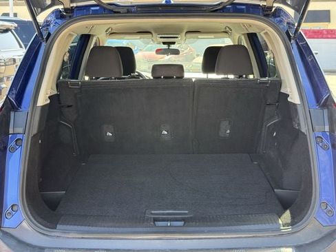 Used 2022 Nissan Rogue SV AWD/4WD image 31