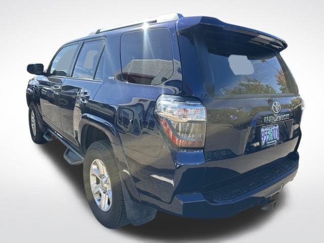 Used 2015 Toyota 4Runner SR5 AWD/4WD image 4