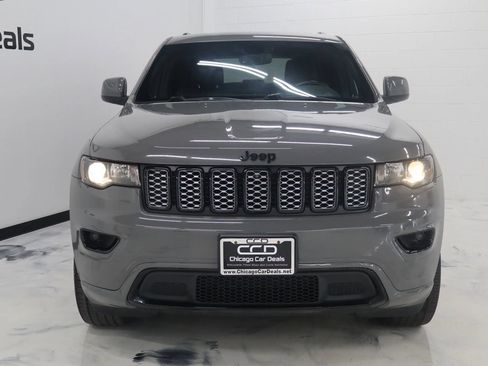 Used 2020 Jeep Grand Cherokee Altitude AWD/4WD image 3