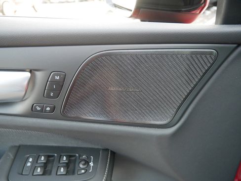 Certified 2024 Volvo S60 T8 Ultimate image 11