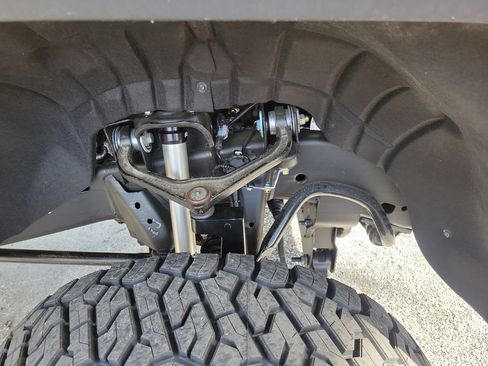 New 2026 GMC Sierra 2500 AT4 w/ AT4 Premium Plus Package AWD/4WD image 8