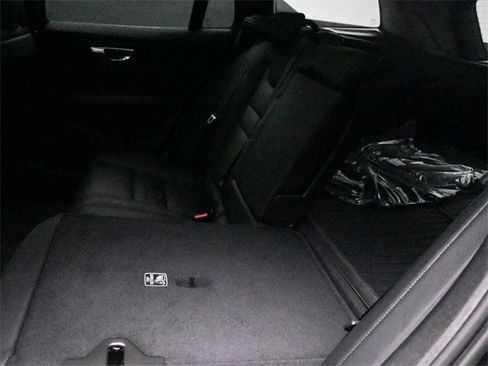 Certified 2024 Volvo V60 B5 Cross Country Plus image 19
