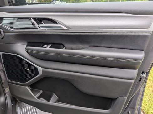 New 2026 Jeep Grand Wagoneer Limited AWD/4WD image 26