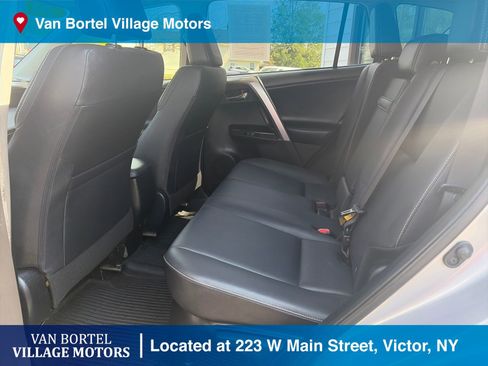 Used 2018 Toyota RAV4 Limited AWD/4WD image 24