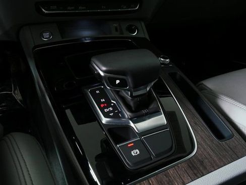 Used 2025 Audi Q5 2.0T Premium Plus w/ Premium Plus Package image 18