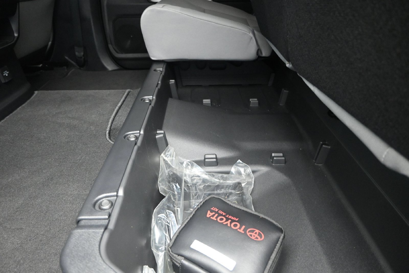 Used 2026 Toyota Tundra Limited w/ Power Package AWD/4WD image 17