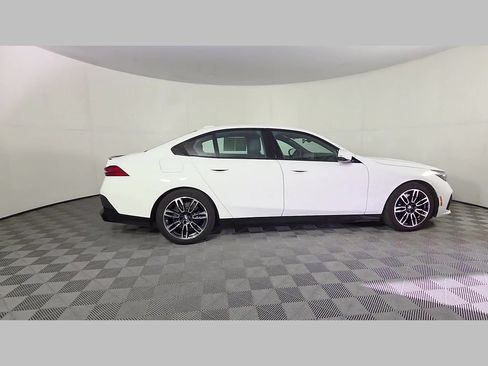 Used 2024 BMW 530i xDrive w/ M Sport Package AWD/4WD image 37