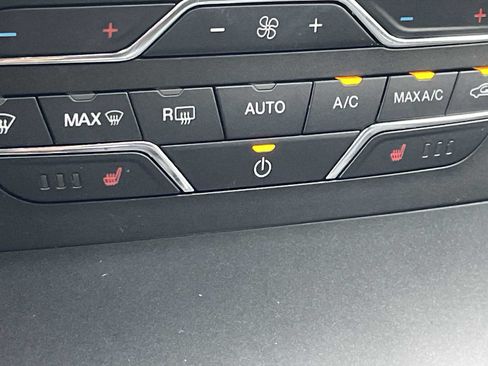 Used 2018 Ford Edge SEL w/ Equipment Group 201A AWD/4WD image 21