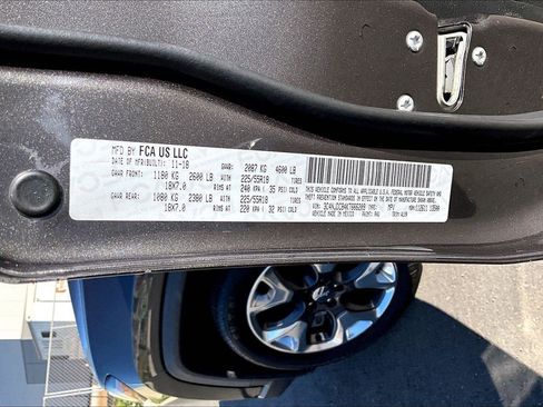 Used 2019 Jeep Compass Limited image 33