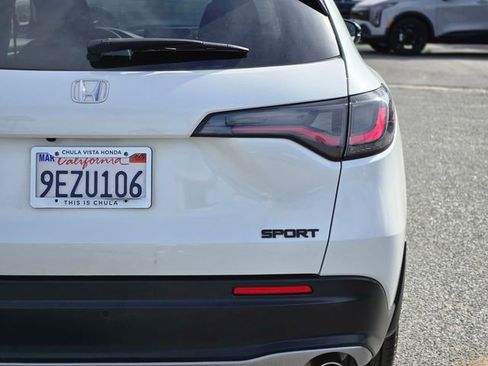 Used 2023 Honda HR-V Sport image 10