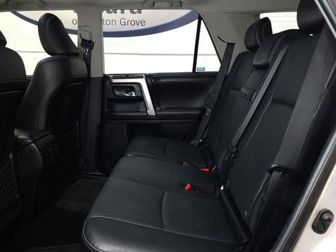 Used 2016 Toyota 4Runner Limited image 17