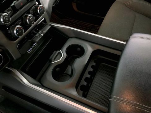 Used 2022 RAM 1500 Big Horn AWD/4WD image 17