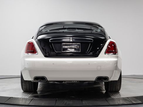 Used 2014 Rolls-Royce Wraith image 45