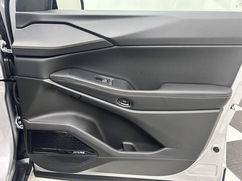 New 2026 Jeep Cherokee Limited AWD/4WD image 16