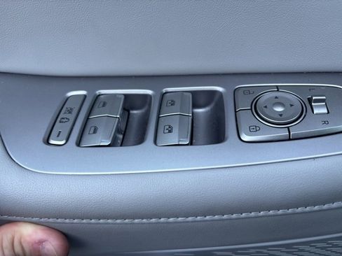 Used 2021 Hyundai Palisade SEL w/ Premium Package image 13