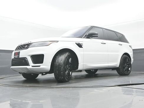 Used 2021 Land Rover Range Rover Sport HST image 30