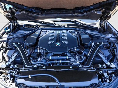 Used 2025 BMW 760i xDrive 760i xDrive w/ Executive Package image 27