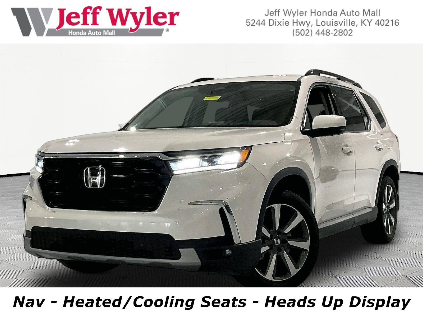 Used 2025 Honda Pilot Elite image 1